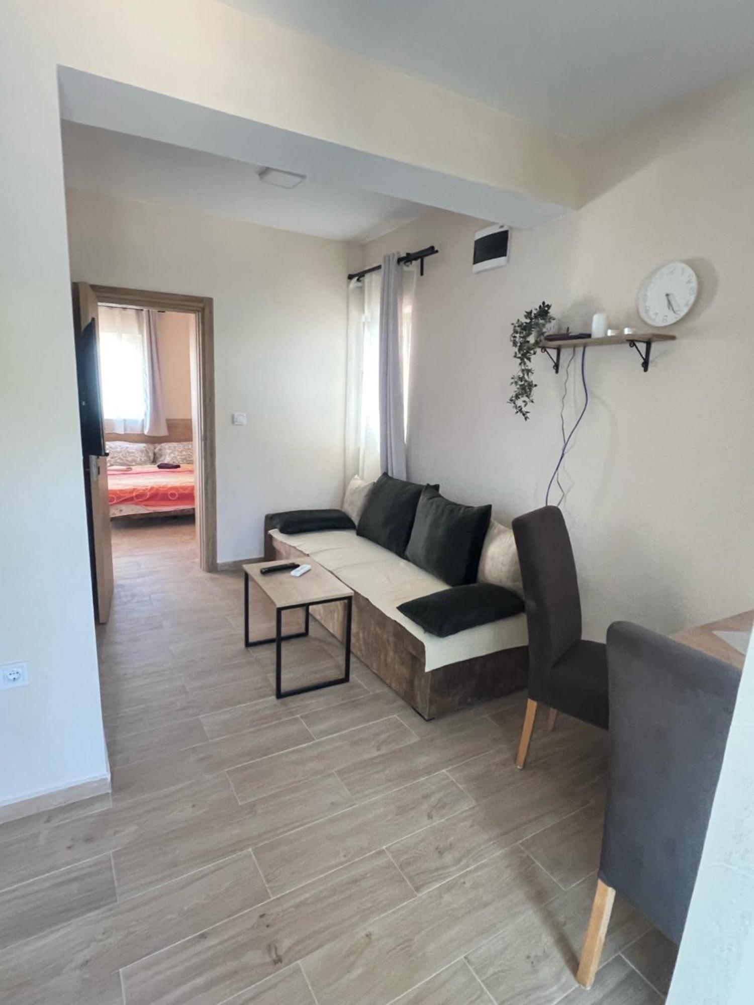 Apartmani Danilovic 赫尔采格诺维 外观 照片